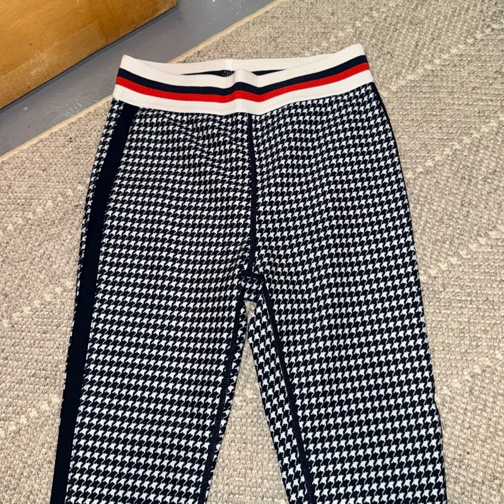 Leggings size small Splits59